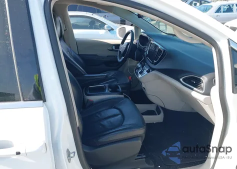 2022 Chrysler Pacifica Touring L z USA, uszkodzony, nr VIN 2C4RC1BG9NR209216